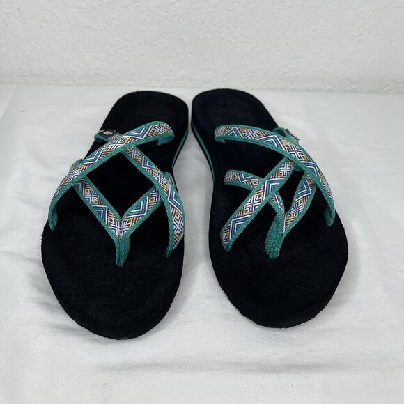 Teva Olowahu Green Slip On Sandals Size US 8, bohemian, hippie, colorful, resort - Picture 2 of 6